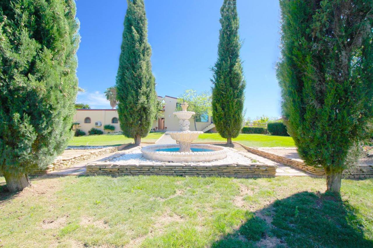 Hacienda Mendoza Hotel Archidona Exterior photo